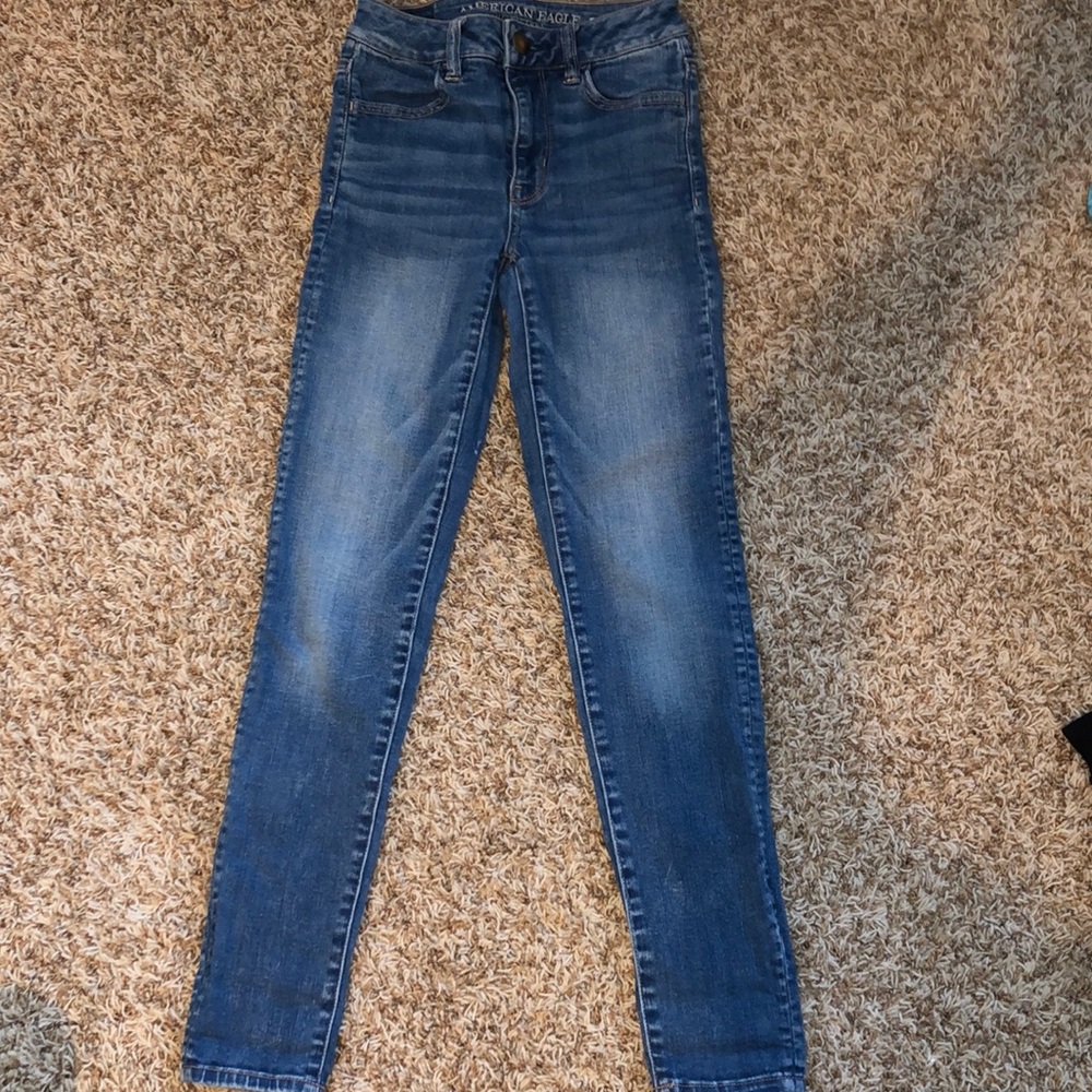 AMERICAN EAGLE SKINNY JEANS